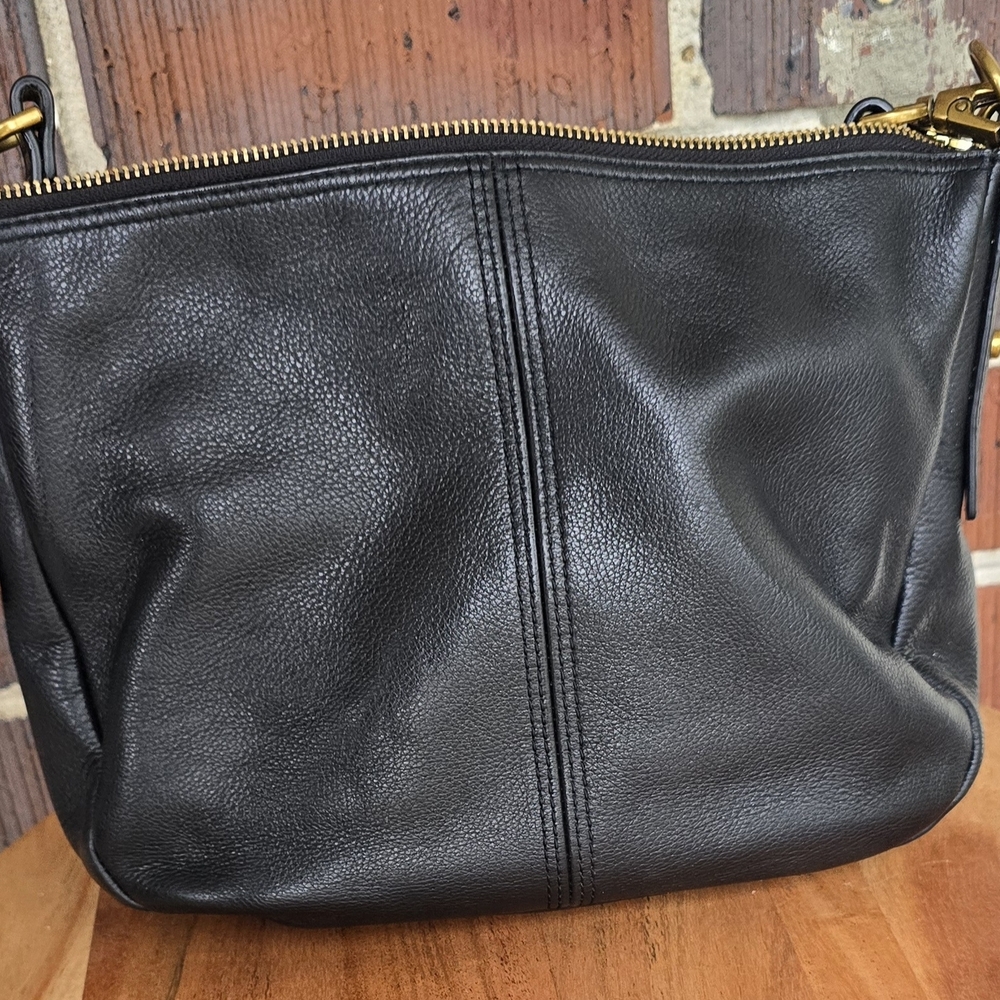 Elegant Fossil Black Leather Women's Bag